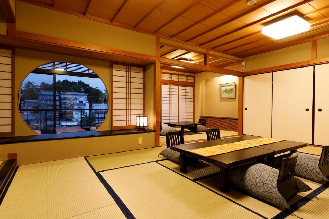 Ryokan Asukasou At The Entrancne Of Nara Park Kültér fotó