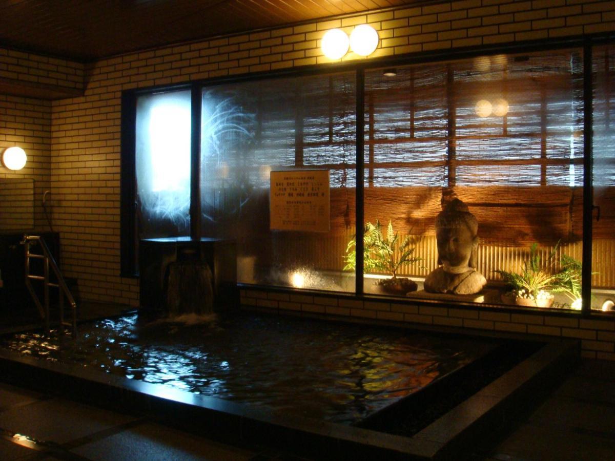 Ryokan Asukasou At The Entrancne Of Nara Park Kültér fotó